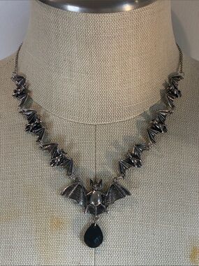 NWT 7 bats statement gothic necklace black teardrop statement necklace Halloween